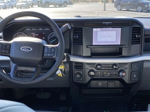 New 2025 Ford F550 4x4 Crew Cab Super Duty image 11