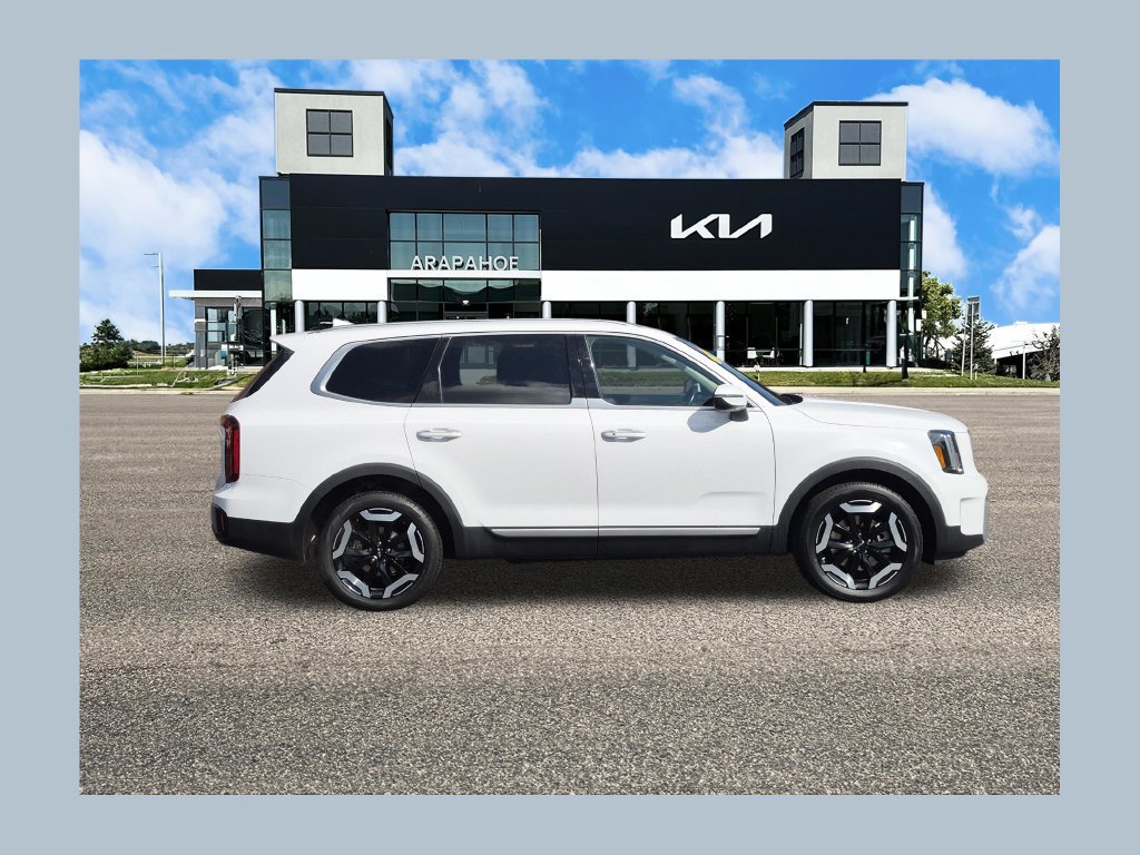 Certified 2025 Kia Telluride S AWD/4WD image 1