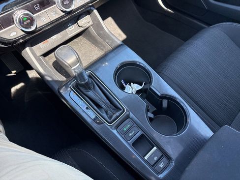 Used 2023 Honda Civic EX image 25