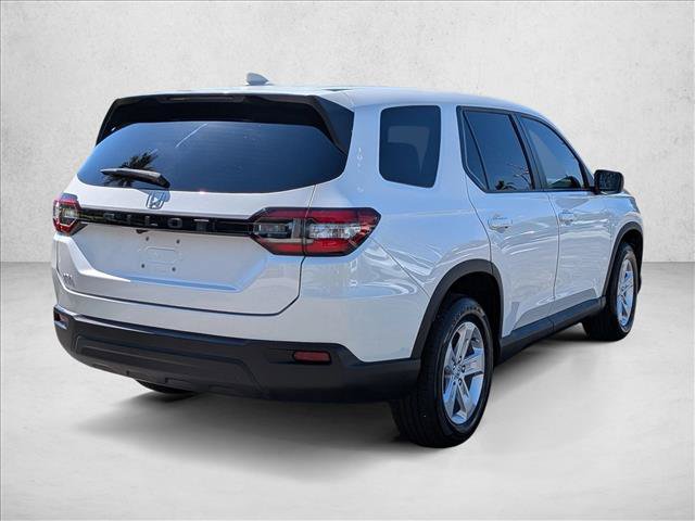 Used 2023 Honda Pilot LX image 5
