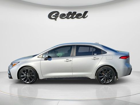Used 2025 Toyota Corolla SE image 7