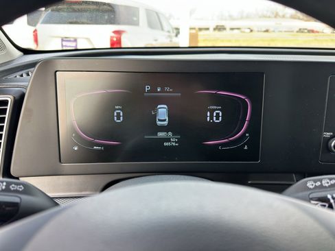 Used 2023 Kia Sportage LX image 17