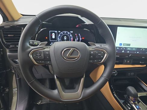 Used 2025 Lexus NX 250 FWD w/ Premium Package image 19