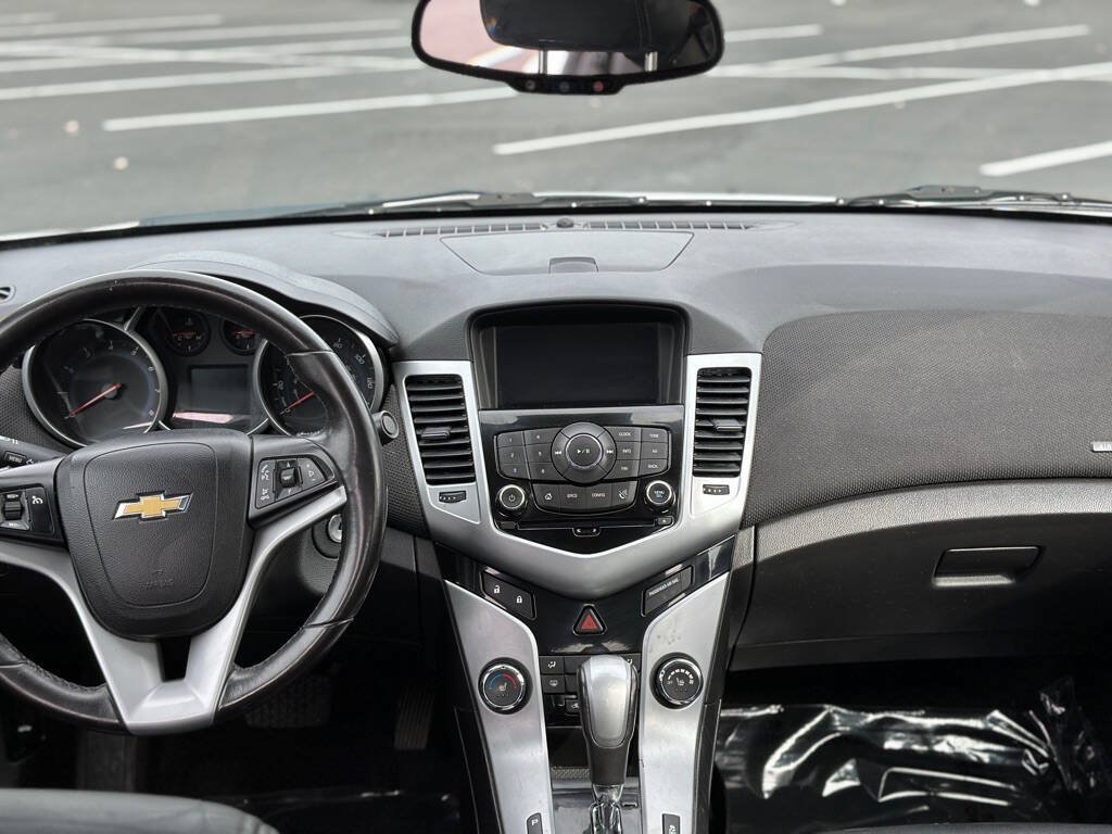 Used 2013 Chevrolet Cruze LT FWD image 9