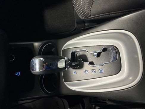 Used 2017 Dodge Journey SE w/ Flexible Seating Group FWD image 21