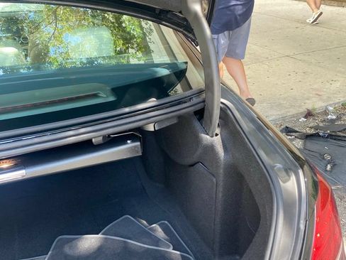 Used 2019 Mercedes-Benz E 300 4MATIC image 7