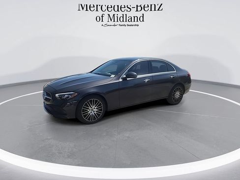 Used 2025 Mercedes-Benz C 300 Sedan image 4