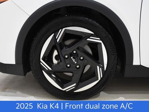 Certified 2025 Kia K4 EX image 6