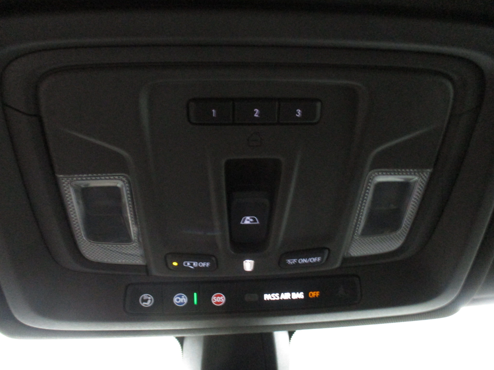 Used 2020 Chevrolet Silverado 1500 LTZ w/ LTZ Convenience Package AWD/4WD image 29