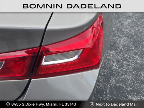 Used 2022 Chevrolet Malibu LS image 5