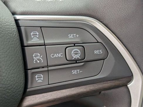 New 2026 Jeep Grand Cherokee Altitude RWD image 15