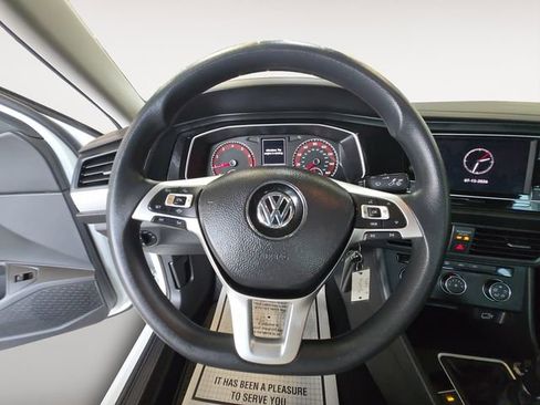 Used 2019 Volkswagen Jetta S FWD image 13