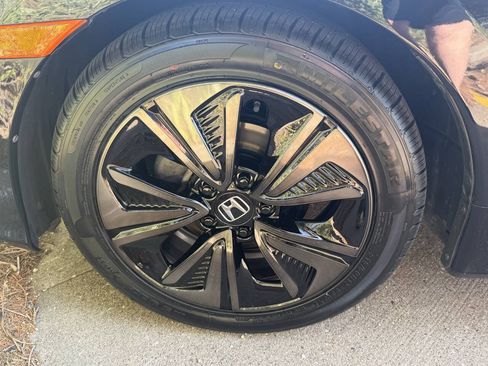 Used 2019 Honda Civic LX image 18