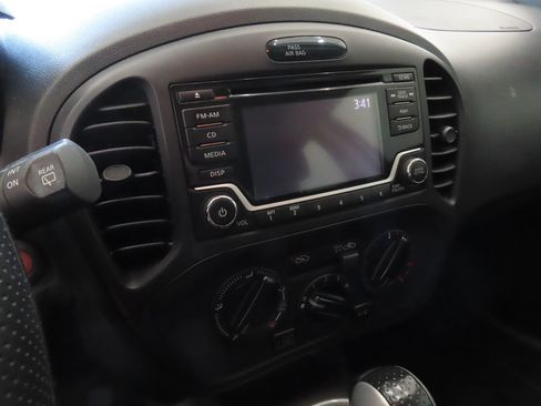Used 2016 Nissan Juke S FWD image 16