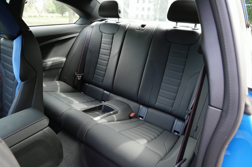 Used 2026 BMW M2 w/ Lighting Package RWD image 27