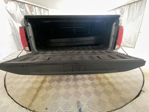 Used 2024 Chevrolet Colorado ZR2 w/ Safety Package image 24