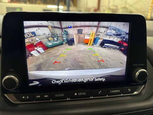 Certified 2024 Nissan Rogue S image 16