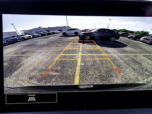 Used 2025 Chevrolet Blazer LT image 24