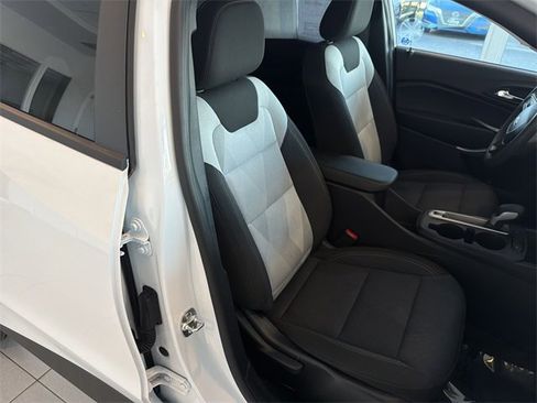 Certified 2025 Chevrolet Trax LS image 19