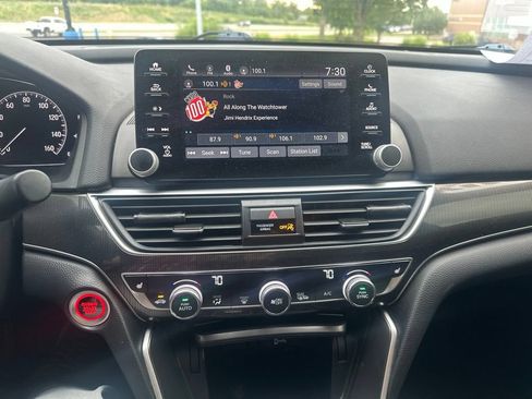 Used 2020 Honda Accord Sport image 11