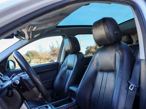 Used 2018 Land Rover Discovery Sport HSE image 15