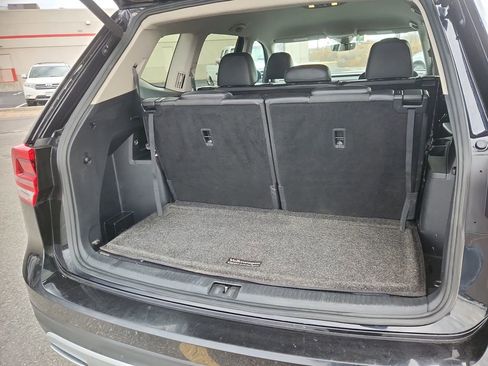 Used 2019 Volkswagen Atlas SE w/ Towing Package image 16