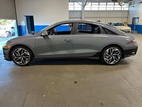 Used 2024 Hyundai Ioniq 6 SEL RWD image 6