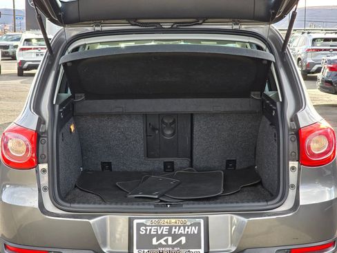 Used 2011 Volkswagen Tiguan S image 14
