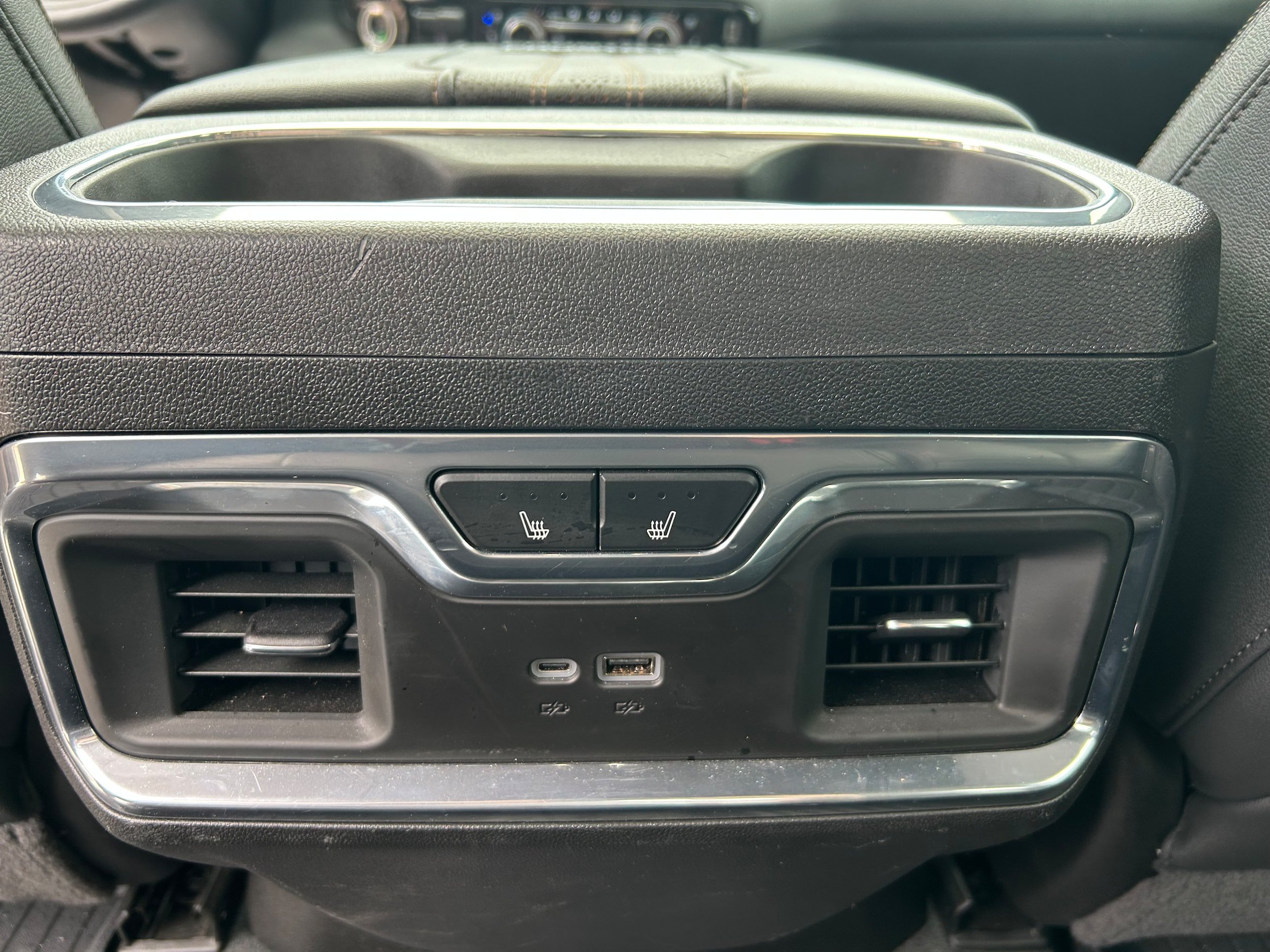 Used 2024 Chevrolet Silverado 2500 High Country w/ High Country Premium Package AWD/4WD image 44