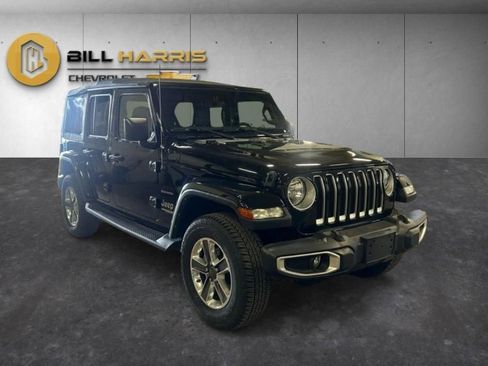Used 2022 Jeep Wrangler Unlimited Sahara image 3