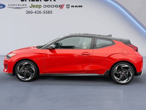 Used 2019 Hyundai Veloster Turbo Ultimate image 2