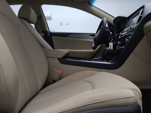 Used 2019 Hyundai Sonata SE FWD image 21