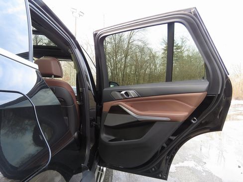 Used 2020 BMW X5 xDrive50i image 15