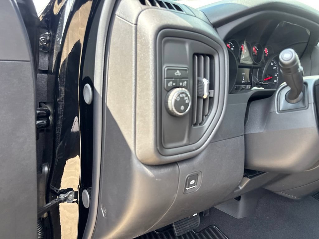 New 2026 Chevrolet Silverado 1500 Custom RWD image 40