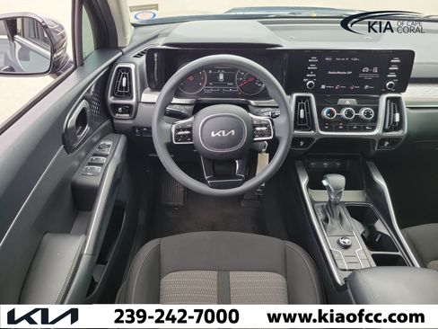 Certified 2023 Kia Sorento LX FWD image 16