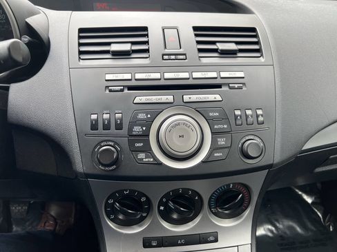 Used 2010 MAZDA MAZDA3 i Sport FWD image 16
