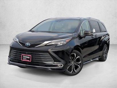 New 2025 Toyota Sienna Platinum