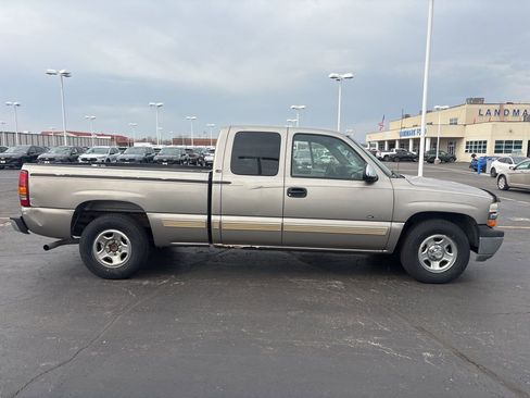 Used 2001 Chevrolet Silverado 1500 LS w/ Firm Ride Suspension Pkg image 7