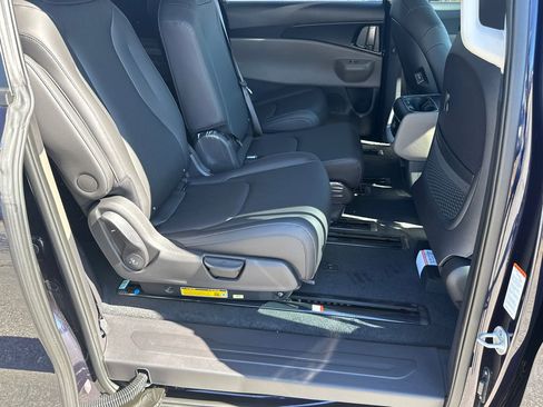 New 2026 Kia Carnival image 15