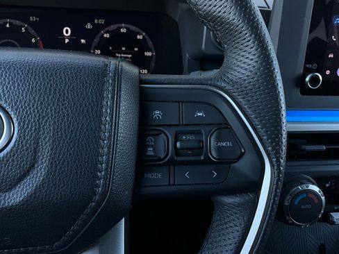 Used 2025 Toyota Tacoma TRD Off-Road image 34