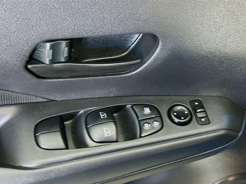 Used 2024 Nissan Kicks S FWD image 15