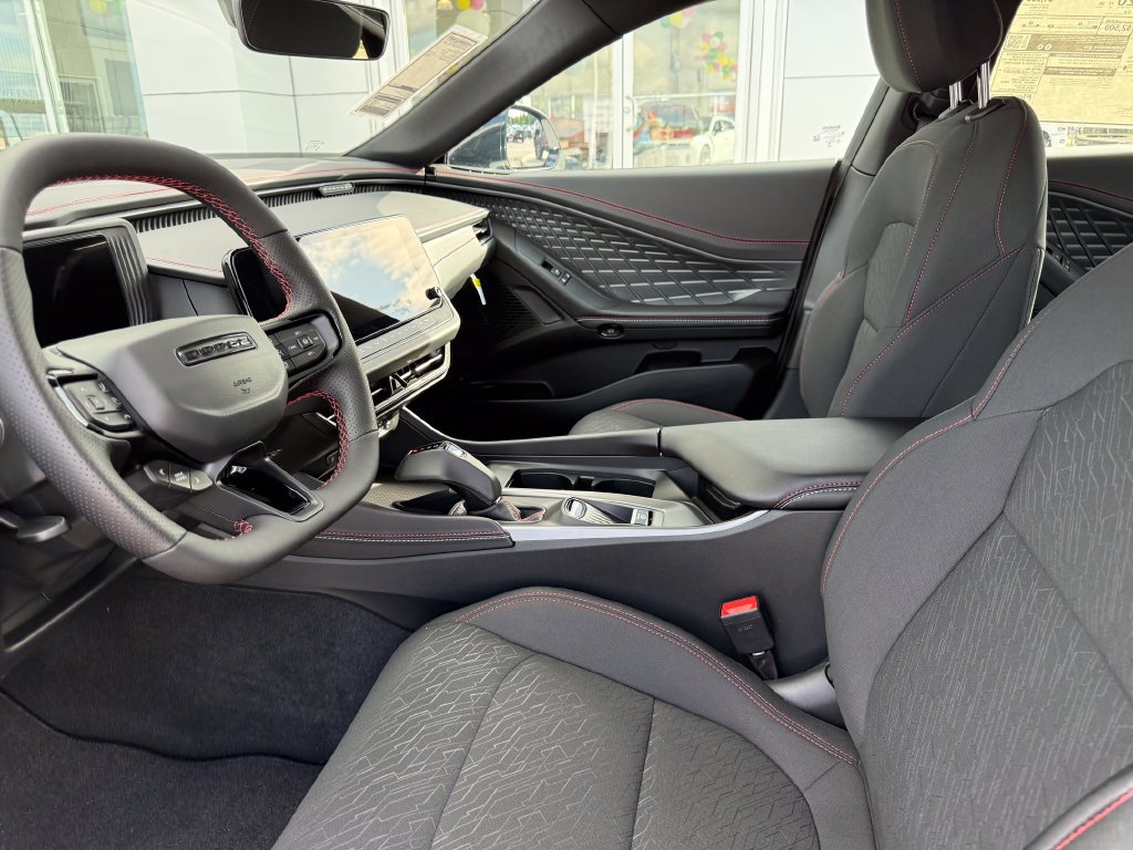 New 2026 Dodge Charger R/T w/ Blacktop Package AWD/4WD image 4