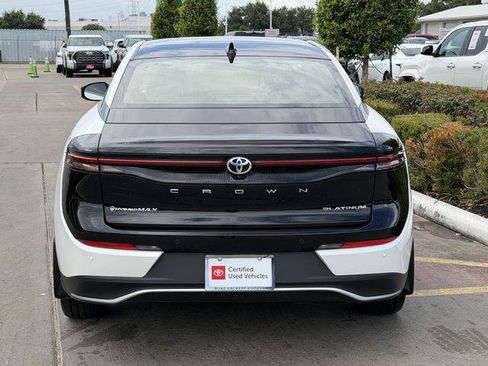 Certified 2026 Toyota Crown Platinum AWD/4WD image 6