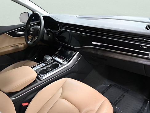 Used 2021 Audi Q8 Prestige AWD/4WD image 21