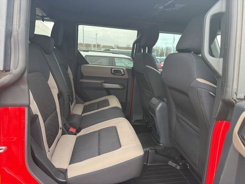 Used 2022 Ford Bronco Wildtrak image 41