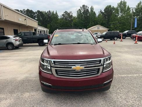 Used 2016 Chevrolet Suburban LTZ image 2