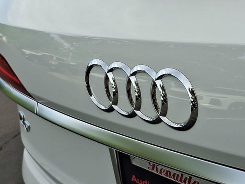 Used 2023 Audi Q7 2.0T Premium w/ Towing Package AWD/4WD image 31