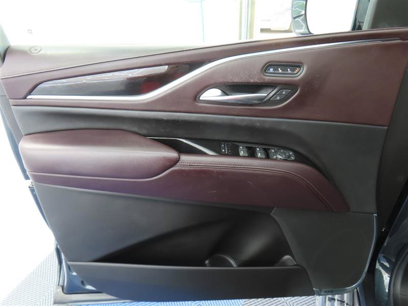 Used 2022 Cadillac Escalade Sport Platinum AWD/4WD image 18