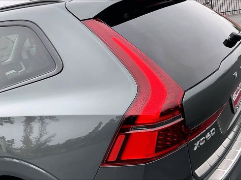 New 2026 Volvo XC60 B5 Ultra w/ Climate Package PRO image 25