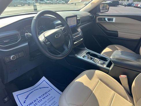Used 2020 Ford Explorer XLT w/ Equipment Group 202A AWD/4WD image 20